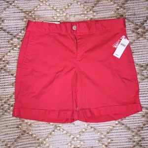 Gap girlfriend 6 inch short!